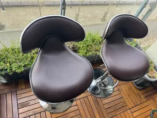 Breakfast chair