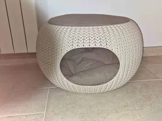 Curver Cozy white cat bed - wicker style