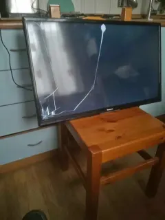 Panasonic TV broken panel - for spare parts