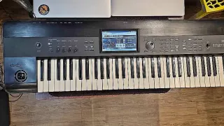 Workstation Korg Krome mit 61 Tasten