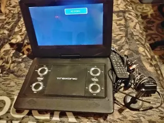 Lettore DVD portatile Trexonic con telecomando