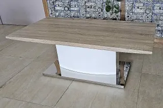 Table basse bois clair pied blanc