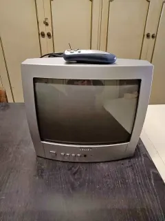Petit téléviseur CRT Kennex - avec télécommande