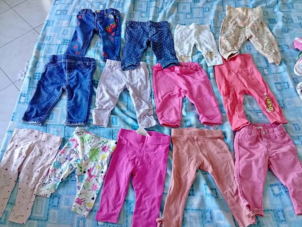 Lot of girls' leggings and trousers 3-6 years