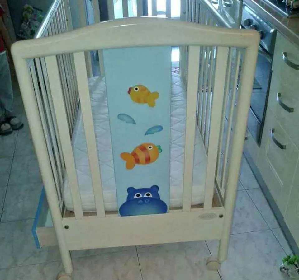 Kids' bed with rails - white with fish