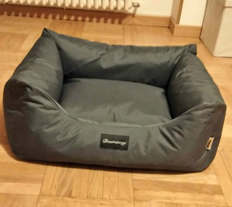 Dreamaway large grey bed - medium dog