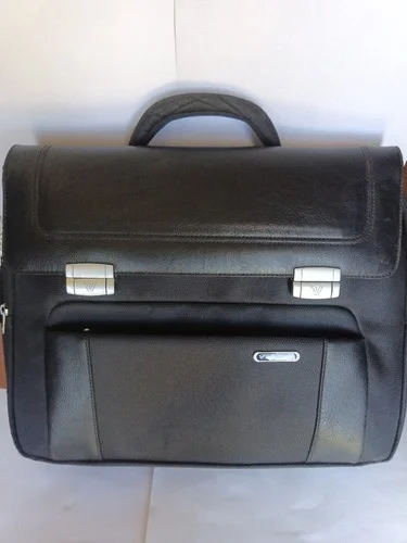 Borsa cartella da lavoro nera in ecopelle