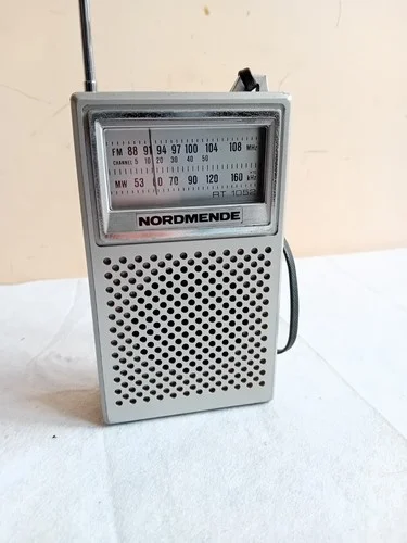Nordmende RT 100 portable pocket radio