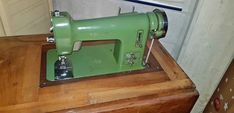 Vintage green Borletti sewing machine - cabinet