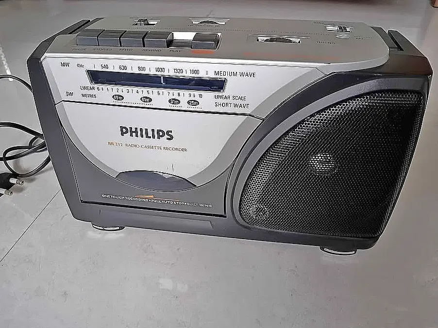 Radiorecorder Philips RR 212 mit Kassette