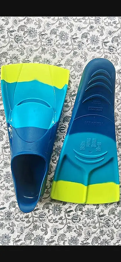 Aletas cortas de natación