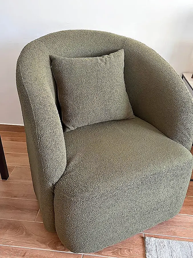 Fauteuil bouclette vert kaki avec coussin