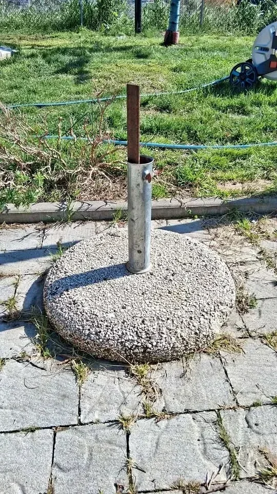 Concrete parasol base - sturdy and heavy