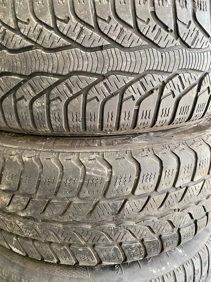 4 winter tyres unmounted - used