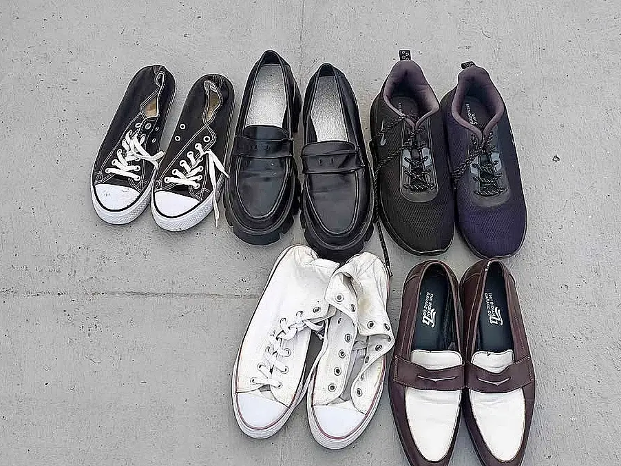 Lote de cinco pares de zapatos